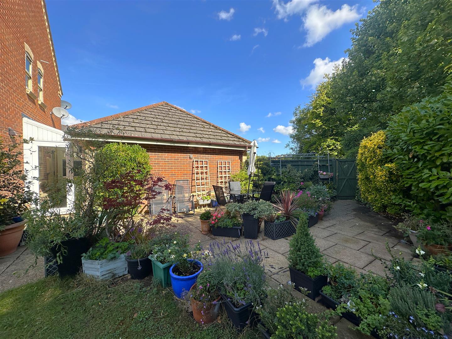 Willowbank, Chippenham